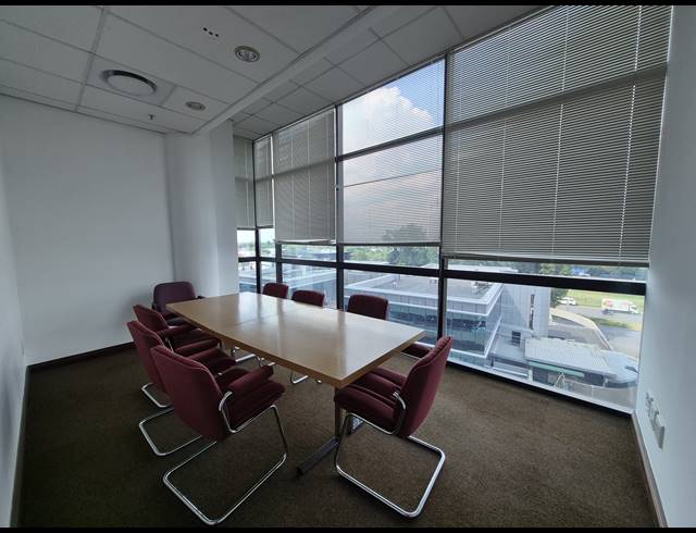358M² OFFICE TO LET IN SANDTON CENTRAL